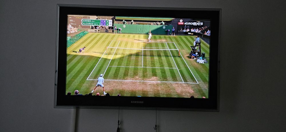 Телевизор Samsung 32 инча