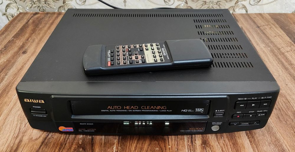 Aiwa каробкада видеомагнитафон