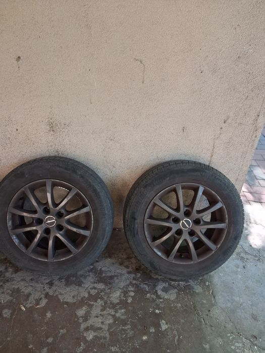 4 Jante cu anvelope 185x65x15 / 5 prezoane