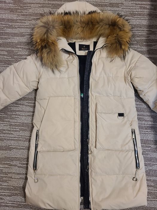 Куртка очень тёплая почти новая купленная за 650 000