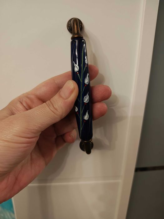 13 броя нови порцеланови дръжки