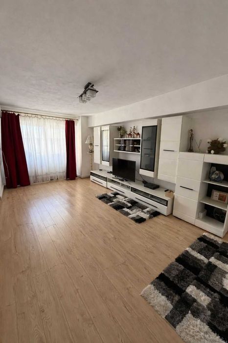 Apartament 4 camere Tg Jiu | Central | Suprafata 88.57 mp | Etaj 1 | Centrala termica | Lift nou / Renovat '19 | Aer conditionat | Cls. energetica B