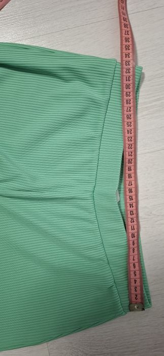 Vând pantaloni Stradivarius cu crac larg