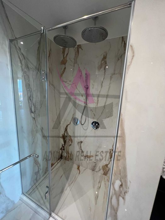 Дава се под наем Тристаен апартамент в Варна, Център - 200 кв.м за 2000 € - Снимка #7