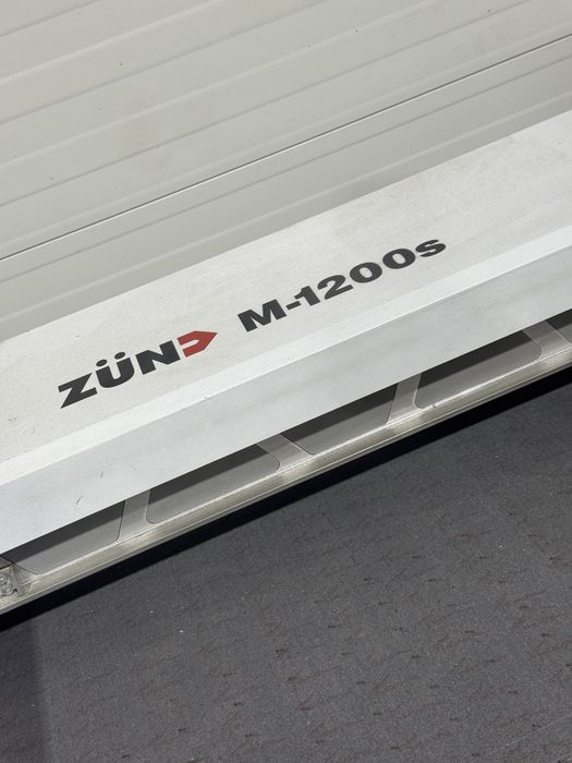 Masa de Taiat Zund M-1200 Flatbed Plotter