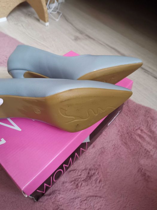 Обувки Tendez, нови