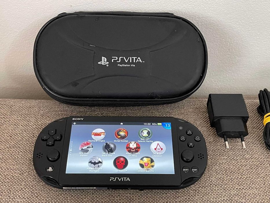 Consola Playstation VITA PS VITA MODAT card64GB cu jocuri si PKGJ