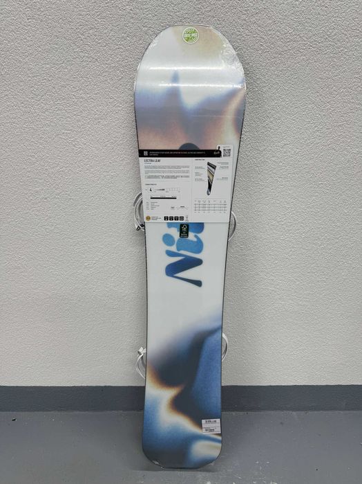 placa noua snowboard nitro lectra L142cm