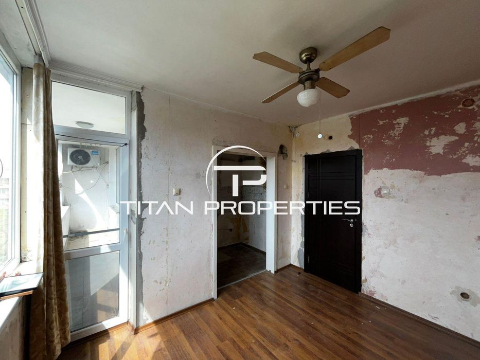 Тристаен апартамент за продажба в кв. Кючук Париж