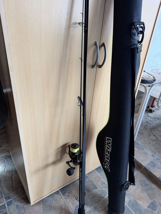 vând lanseta spining zeck all black 2.7m