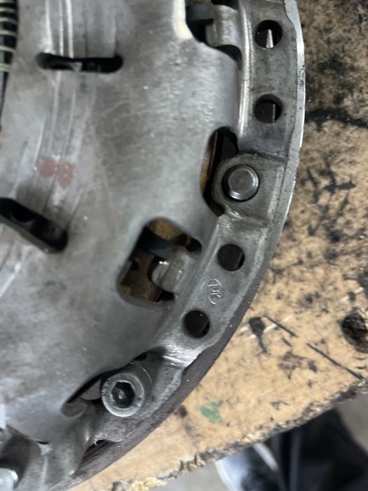 kit ambreiaj bmw 320d e90 164cp