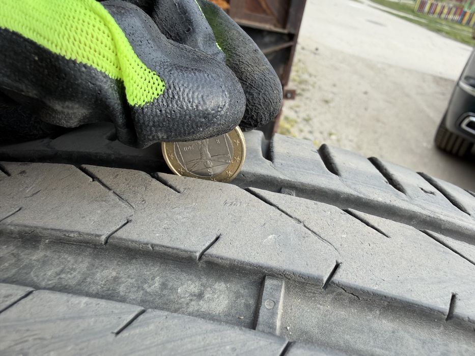 Pirelli scorpion 255/45/19