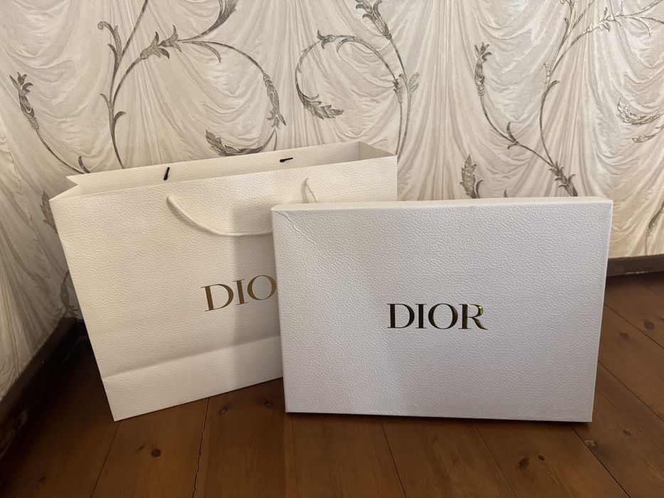 Брендовые коробки и пакеты