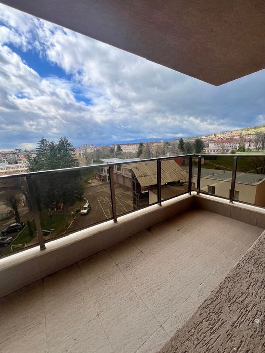 Продава се Двустаен апартамент в Казанлък - 80 кв.м за 1530 €/кв.м - Снимка #3