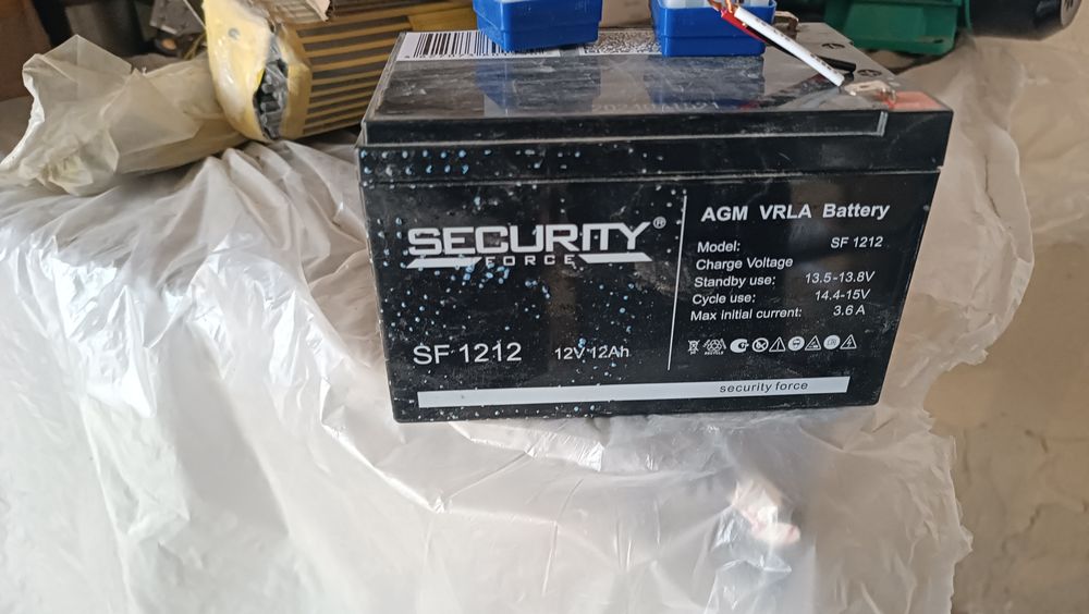 Продам акамулятор 12 в