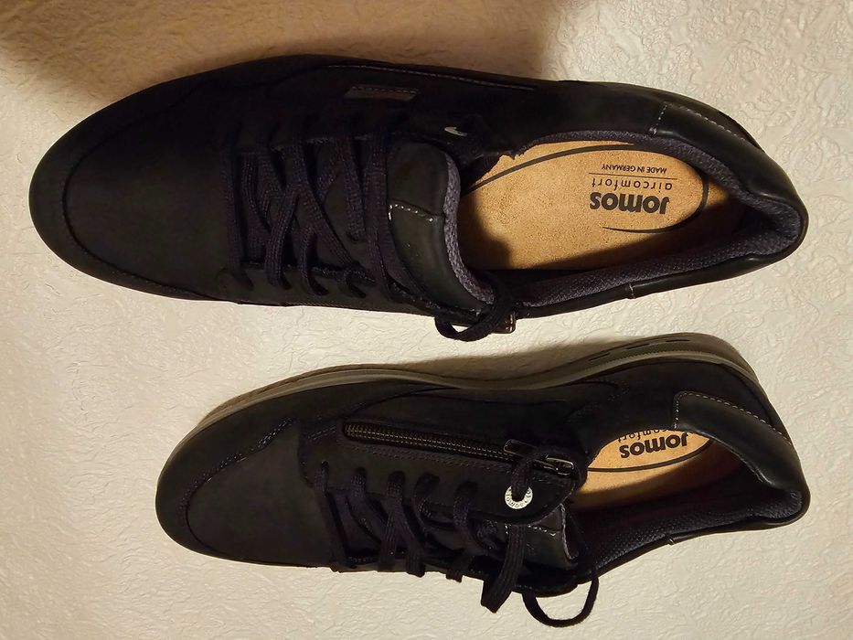 Немски качествени нови обувки продавам 48 номер - 32,5 см.