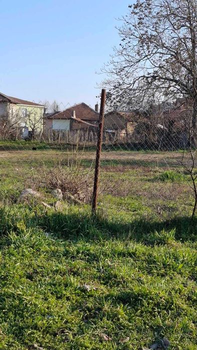 Парцел - гр. Левски 1500 кв. м