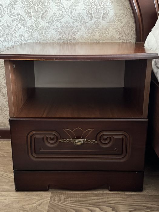 Продам спальный гарнитур