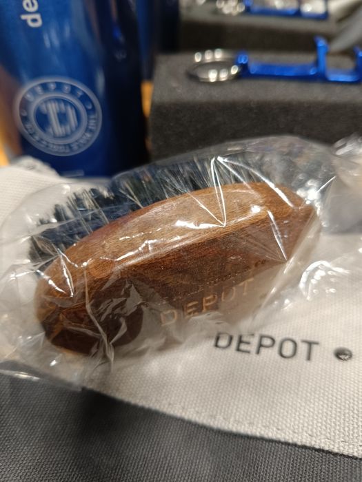 Козметика за мъже.Олио за брада , вакси,гел, душ гел, шампоани, балсам