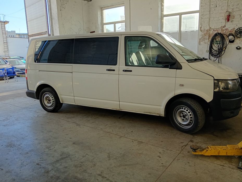 VOLKSWAGEN Caravelle 2014 — imagine 3