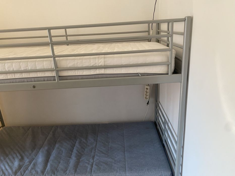 Pat metalic supraetajat ikea