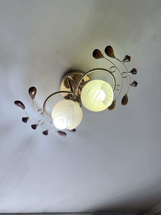 Продам люстры не дорого