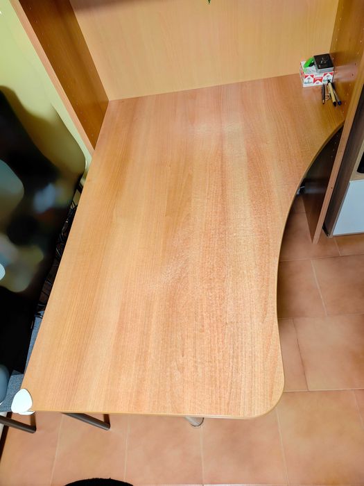 Бюро за офиса с 2 рафта