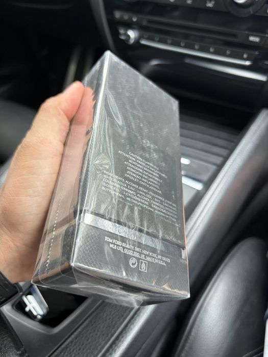 Парфюм Tom Ford Oud Wood