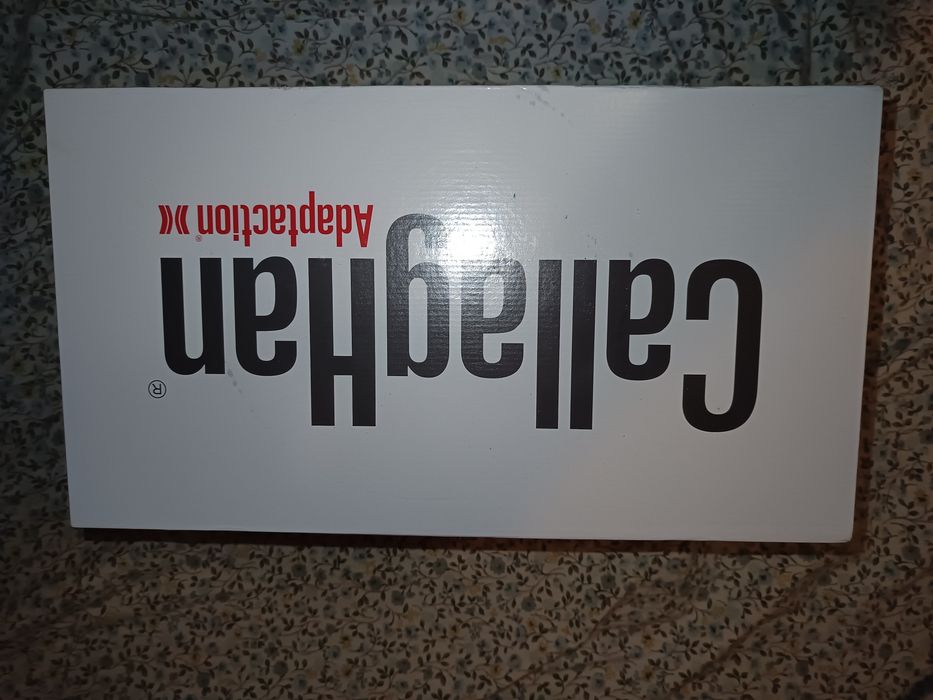 Vând pantofi cu talpa ortopedica