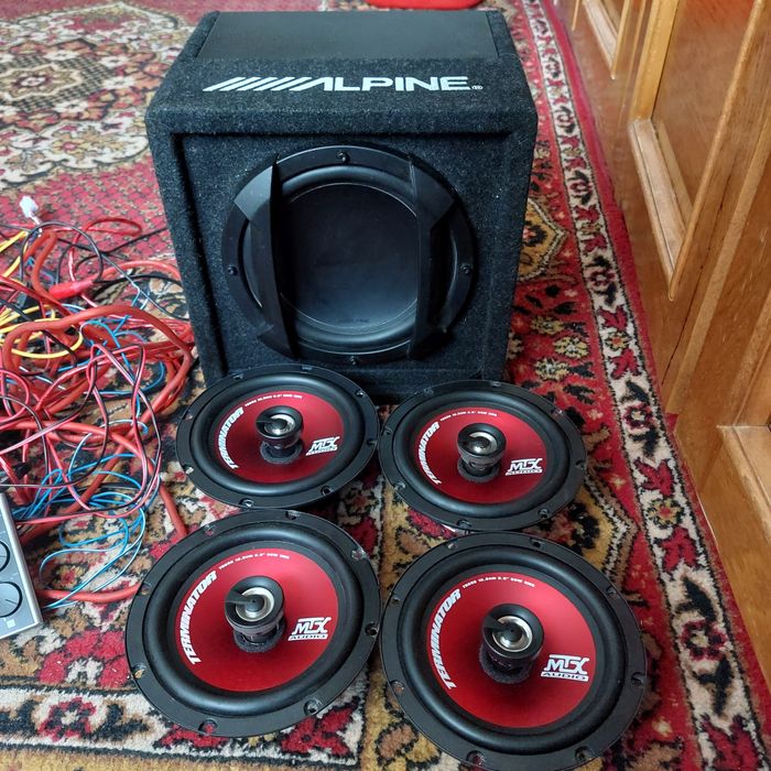 Vând subwoofer Alpine SWE-815 + 4 difuzoare MTX TR65C