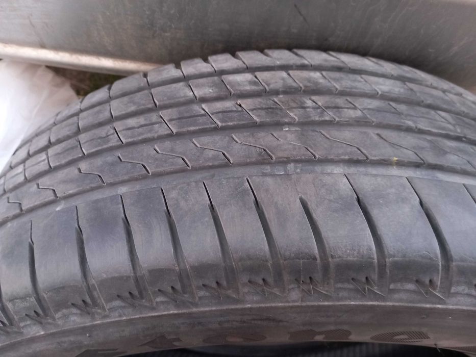 225/60 R17 Firestone