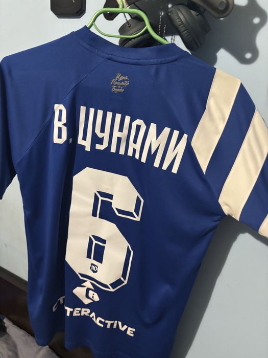 Тениска на левски