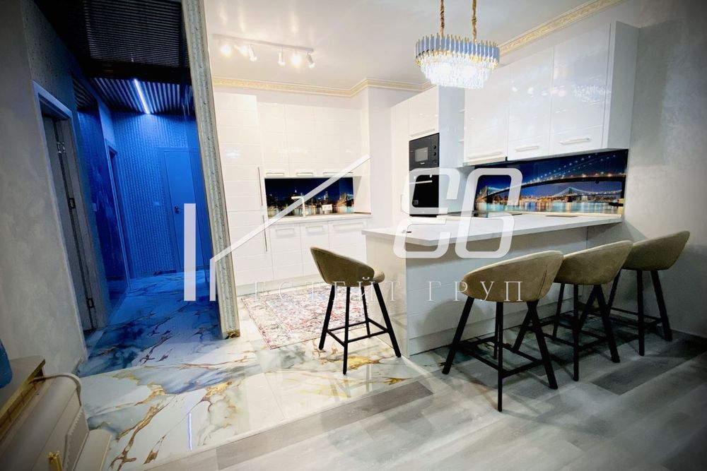 Дава се под наем Тристаен апартамент в Варна, Трошево - 110 кв.м за 1146.99 € - Снимка #1