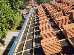 Servicii Acoperișuri Ieftine – Meșteri Locali Rapizi