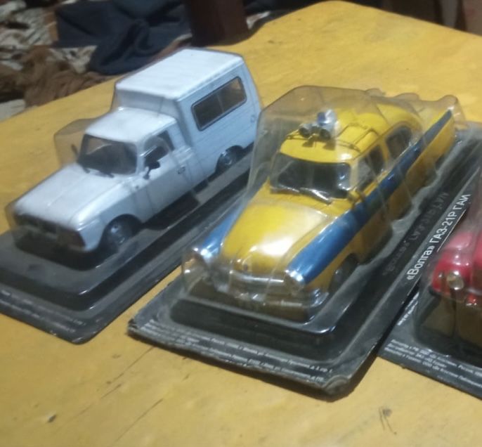 Продам 1:43 в упаковке