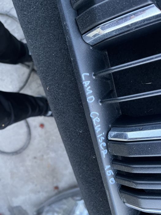 Решетка Toyota Land Cruiser 150