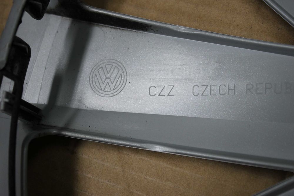 Тас 16" VW Passat 8