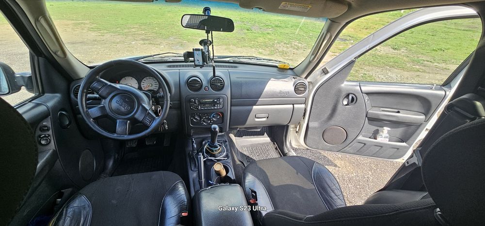 De vânzare Jeep cherokee kj 2.5