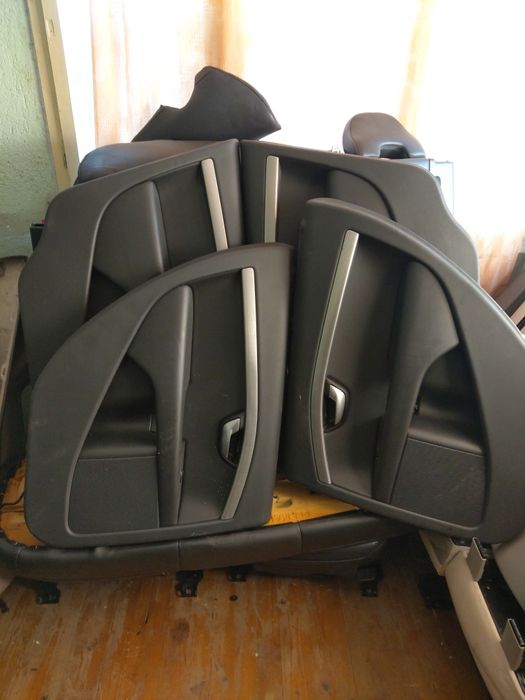 Черен кожен салон за Волво V70 след 2007 без забележки!!!