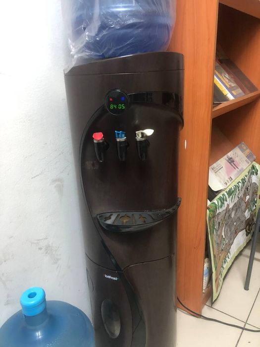 Стильный кулер для воды