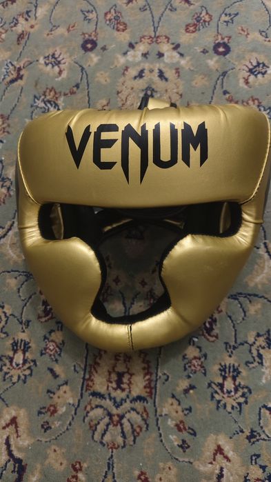 Продается Шлем для единоборств