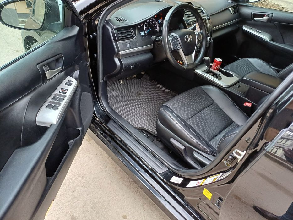 Тойото камри 2013