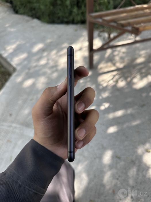 Iphone 11 aybi yoo yomkost 87% srochniga sotiladi telefon vakum t