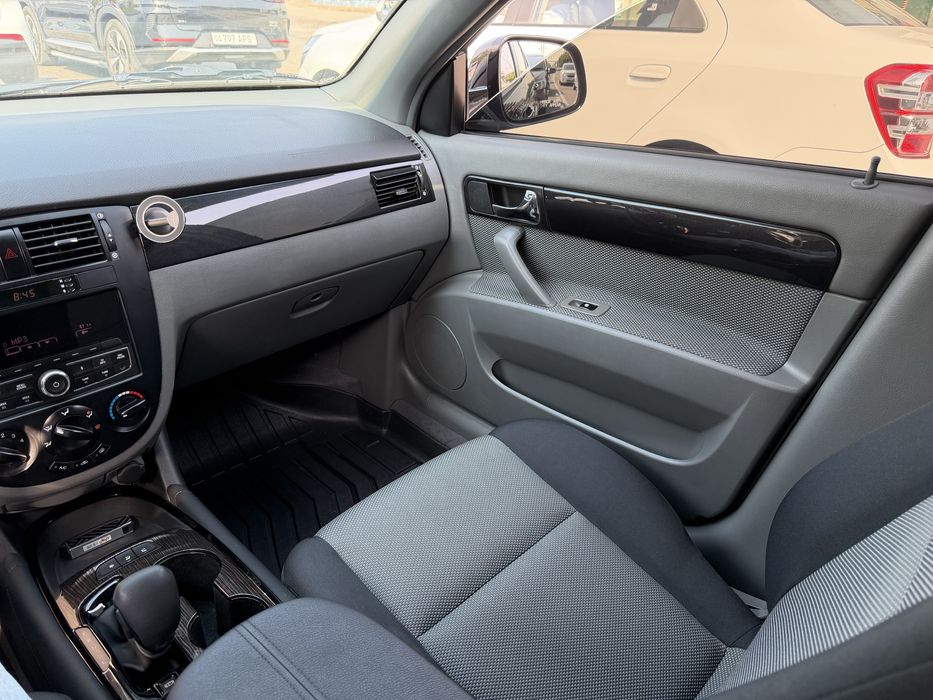 Chevrolet Gentra - 3-поз Elegant Plus Full (Своя)