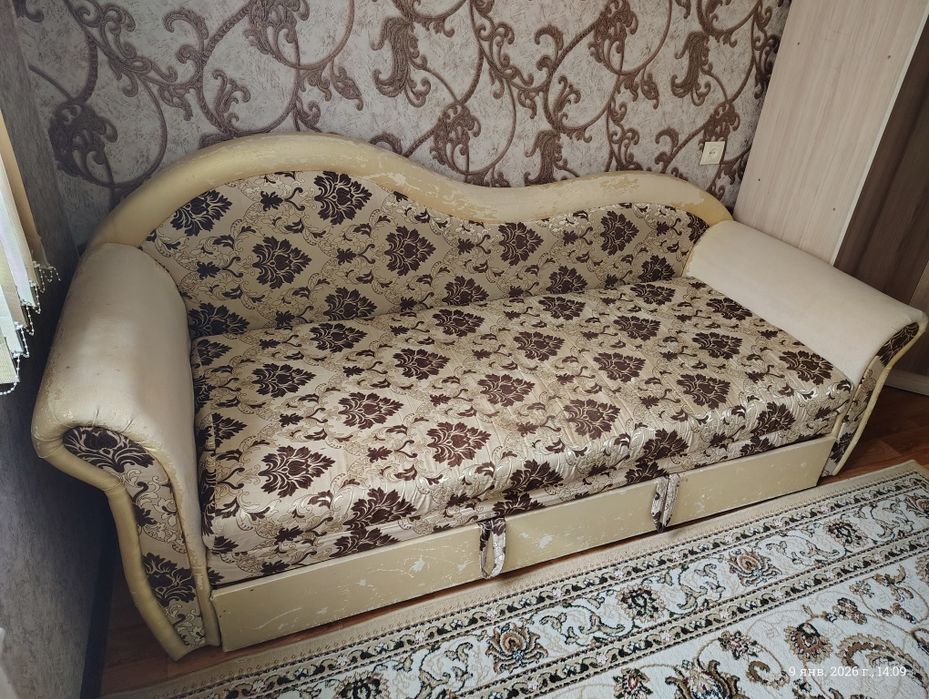 Продам кровать раскладывающийся