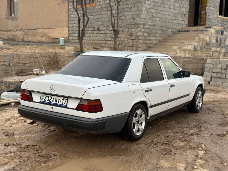 мерс 124 автомат