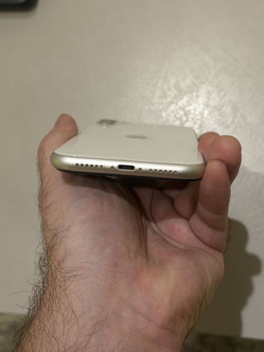 IPhone 11 128gb белый с коробкой
