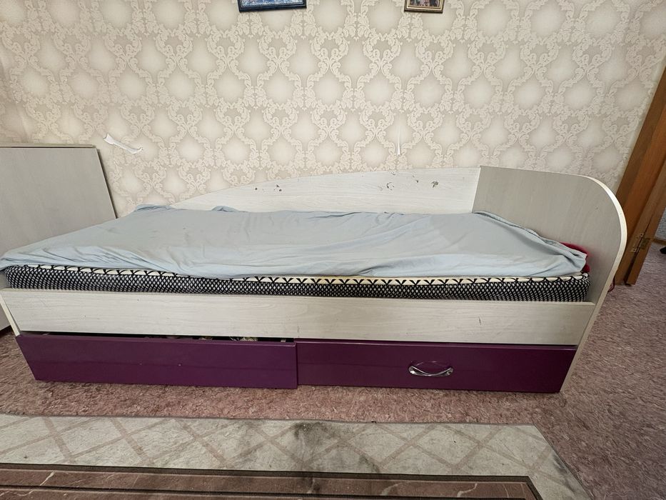 Продам подрастковую кровать