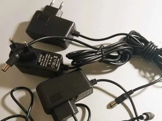 адаптер, зарядка, блок питания от весов, на все весы есть блоки