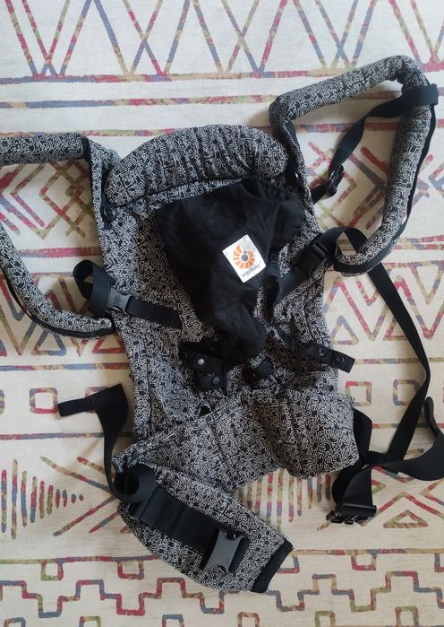 Ergobaby Adapt Special Edition Keith Haring